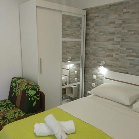 Apartments Meri Водице Екстериор снимка