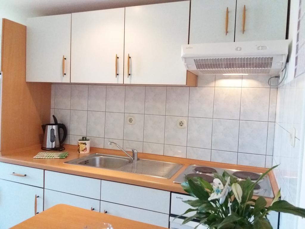 Apartments Meri Водице Екстериор снимка