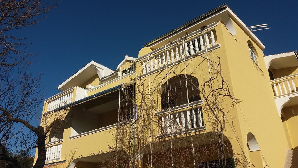 Apartments Meri Водице Екстериор снимка