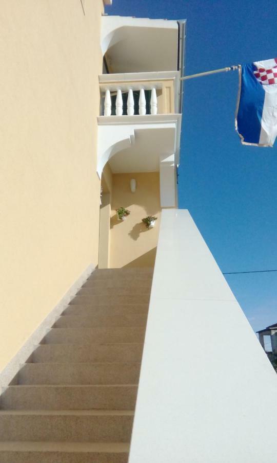Apartments Meri Водице Екстериор снимка