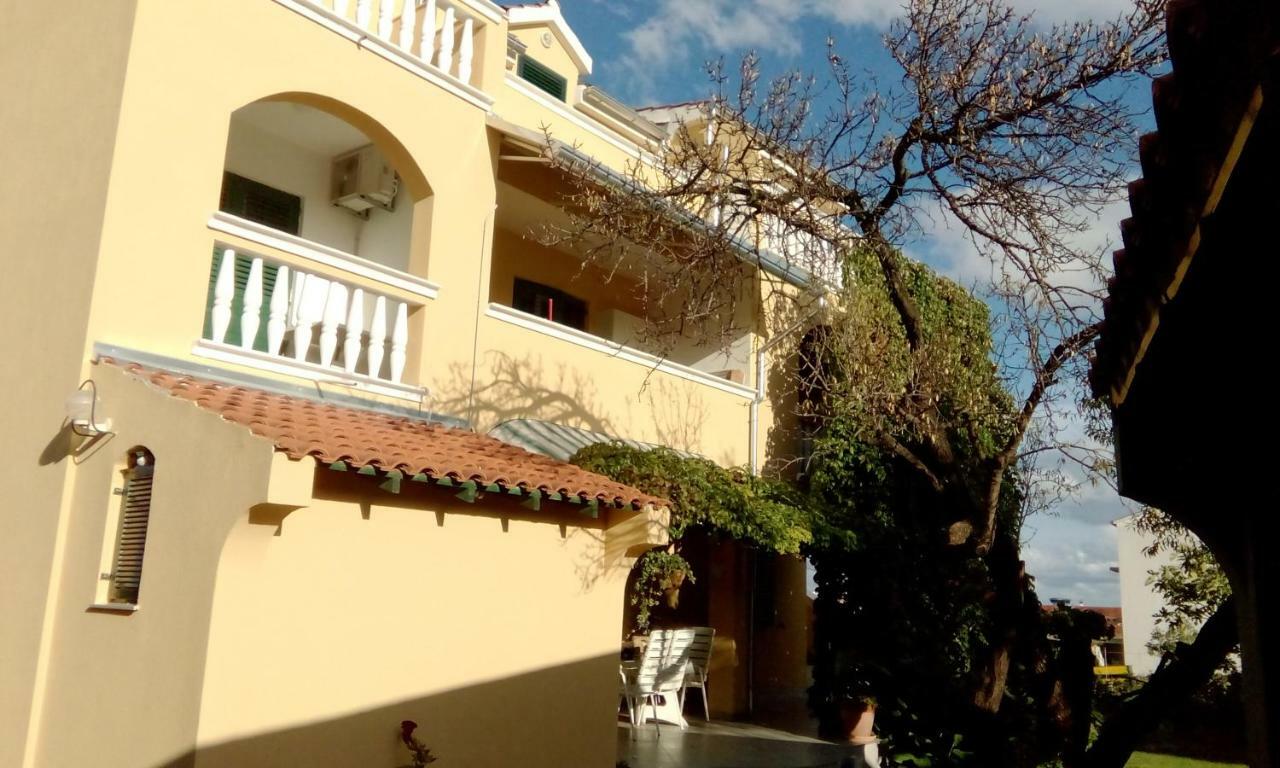 Apartments Meri Водице Екстериор снимка