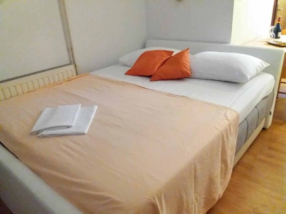 Apartments Meri Водице Екстериор снимка